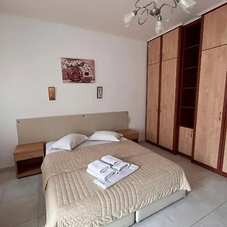 Birds - Including Car Aparthotel 3*