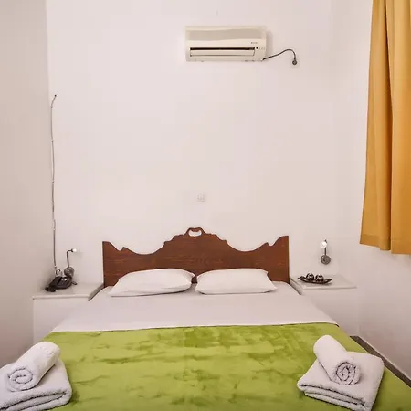 Birds - Including Car Aparthotel