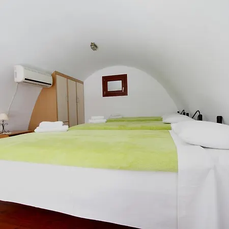 Birds With Heated Pool - Including Car And Breakfast