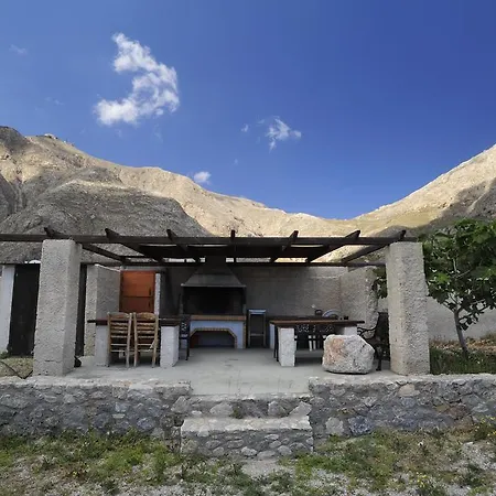 Birds With Heated Pool - Including Car And Breakfast 아파트호텔 4*