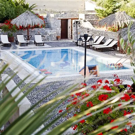 Birds With Heated Pool - Including Car And Breakfast 아파트호텔