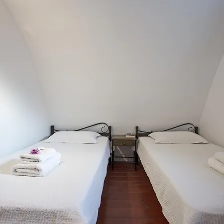 아파트호텔 Birds With Heated Pool - Including Car And Breakfast