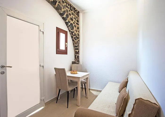 Birds With Heated Pool - Including Car And Breakfast 佩里萨