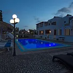 Birds With Heated Pool - Including Car And Breakfast Perissa (Santorini)