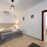 Birds With Heated Pool - Including Car And Breakfast 4* Períssa