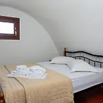 Birds With Heated Pool - Including Car And Breakfast Appart hôtel Períssa