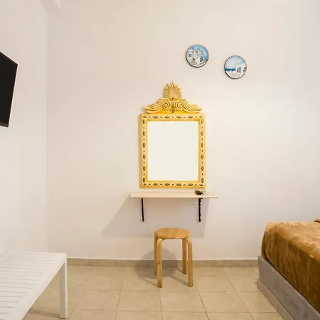 Birds With Heated Pool - Including Car And Breakfast