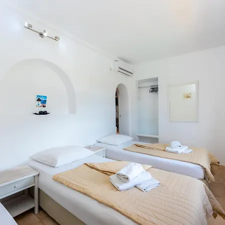 Birds With Heated Pool - Including Car And Breakfast Perissa (Santorini)