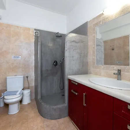 Apartahotel Birds With Heated Pool - Including Car And Breakfast 4*