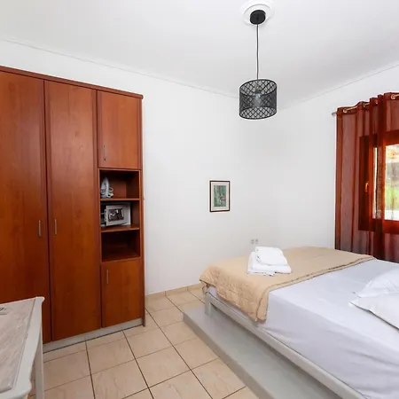 Birds With Heated Pool - Including Car And Breakfast Apartahotel 4*