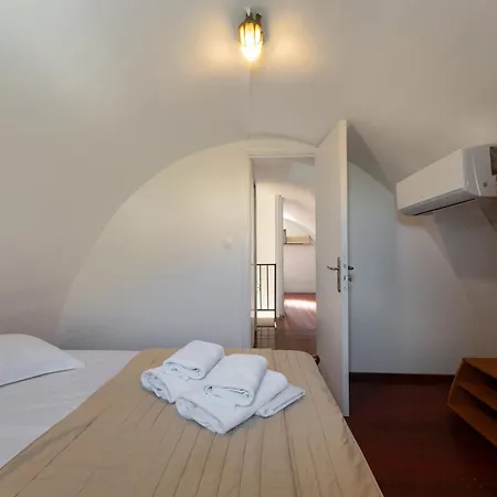 Birds With Heated Pool - Including Car And Breakfast Apartahotel Perissa (Santorini)