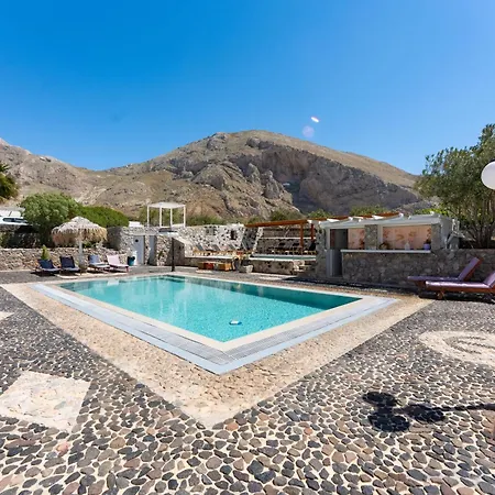 Birds With Heated Pool - Including Car And Breakfast