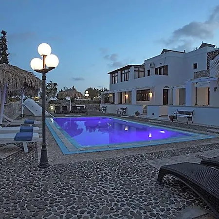 Birds With Heated Pool - Including Car And Breakfast 4* Perísza