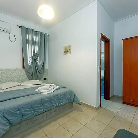 Birds With Heated Pool - Including Car And Breakfast Apart Otel 4*