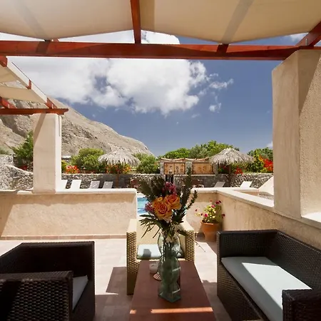 Birds With Heated Pool - Including Car And Breakfast 4* 佩里萨