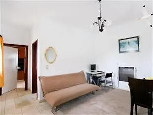 Birds With Heated Pool - Including Car And Breakfast 4*