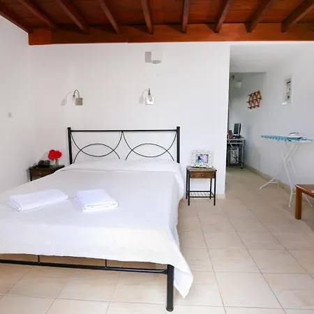 公寓式酒店 Birds With Heated Pool - Including Car And Breakfast