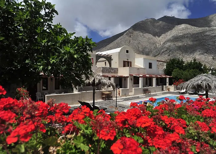 Birds With Heated Pool - Including Car And Breakfast 4* Perissa (Santorini)