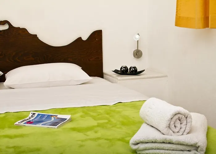 Birds With Heated Pool - Including Car And Breakfast Hotel apartamentowy 4*