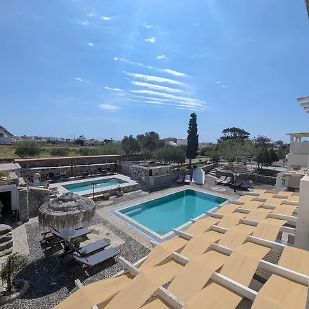 Birds With Heated Pool - Including Car And Breakfast Lägenhetshotell Perissa (Santorini)