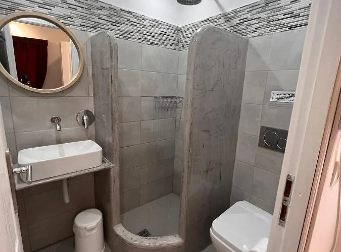 Birds With Heated Pool - Including Car And Breakfast Aparthotel 4*