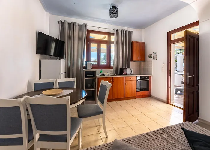 아파트호텔 Birds With Heated Pool - Including Car And Breakfast 페리사