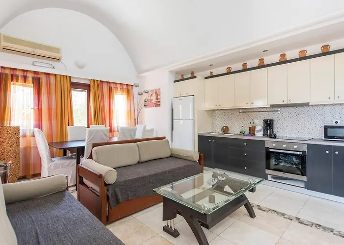 Lägenhetshotell Birds With Heated Pool - Including Car And Breakfast