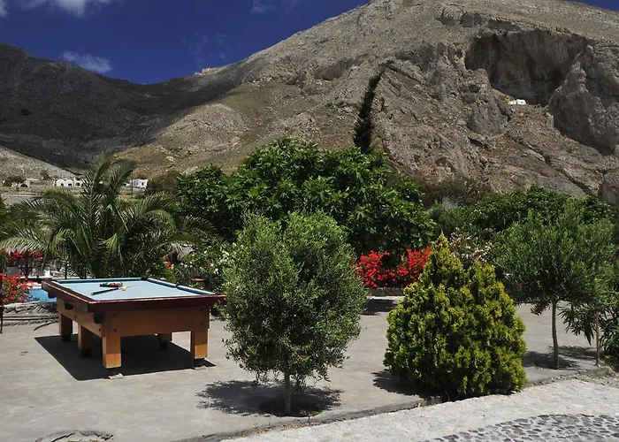 Birds With Heated Pool - Including Car And Breakfast