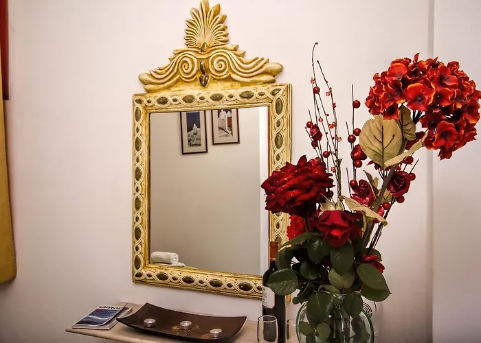 Lägenhetshotell Birds With Heated Pool - Including Car And Breakfast 4*