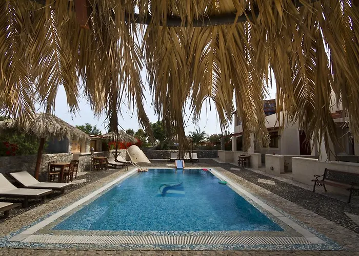 Birds With Heated Pool - Including Car And Breakfast Aparthotel Perissa (Santorini)