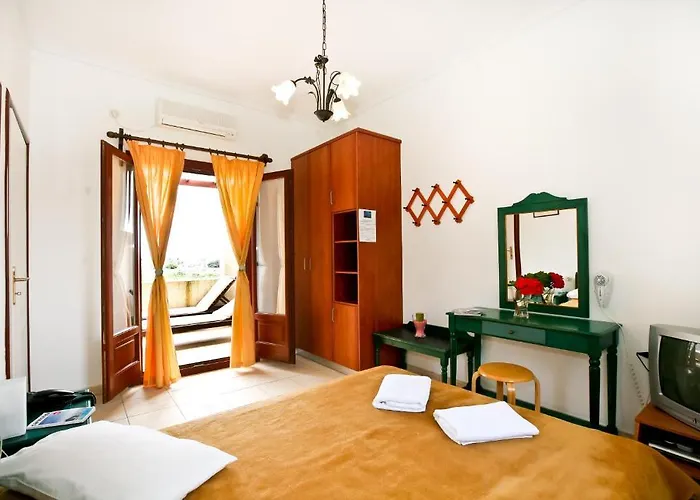 아파트호텔 Birds With Heated Pool - Including Car And Breakfast